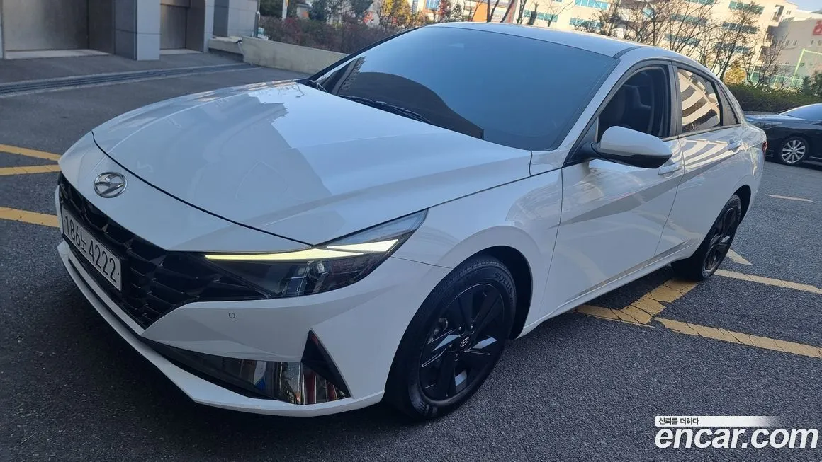 Hyundai AVANTE 2023 из KR, фото 2