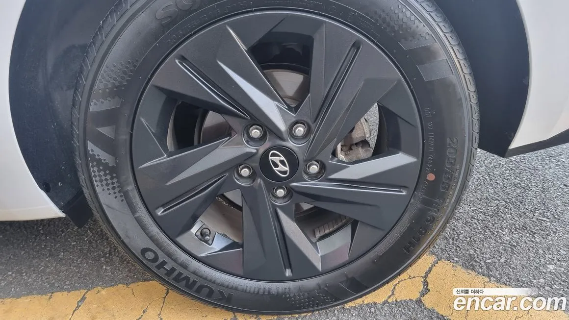 Hyundai AVANTE 2023 из KR, фото 3