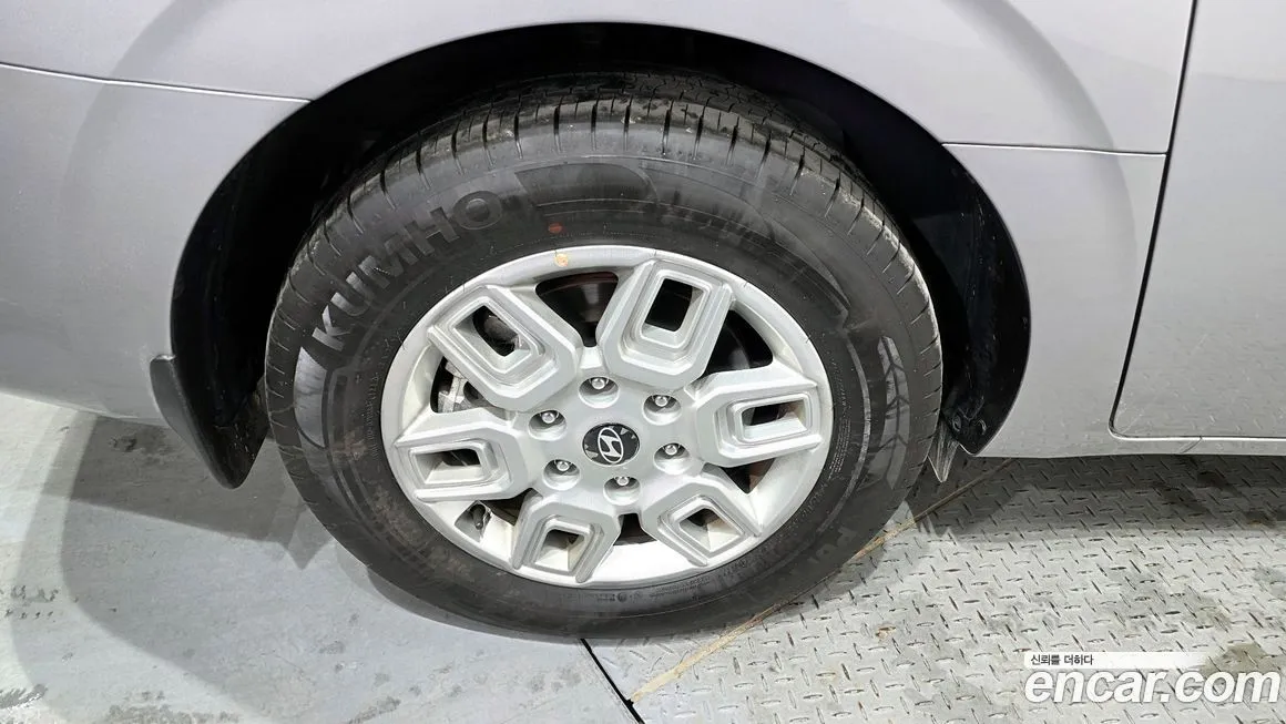 Hyundai Staria 2025 из KR, фото 9