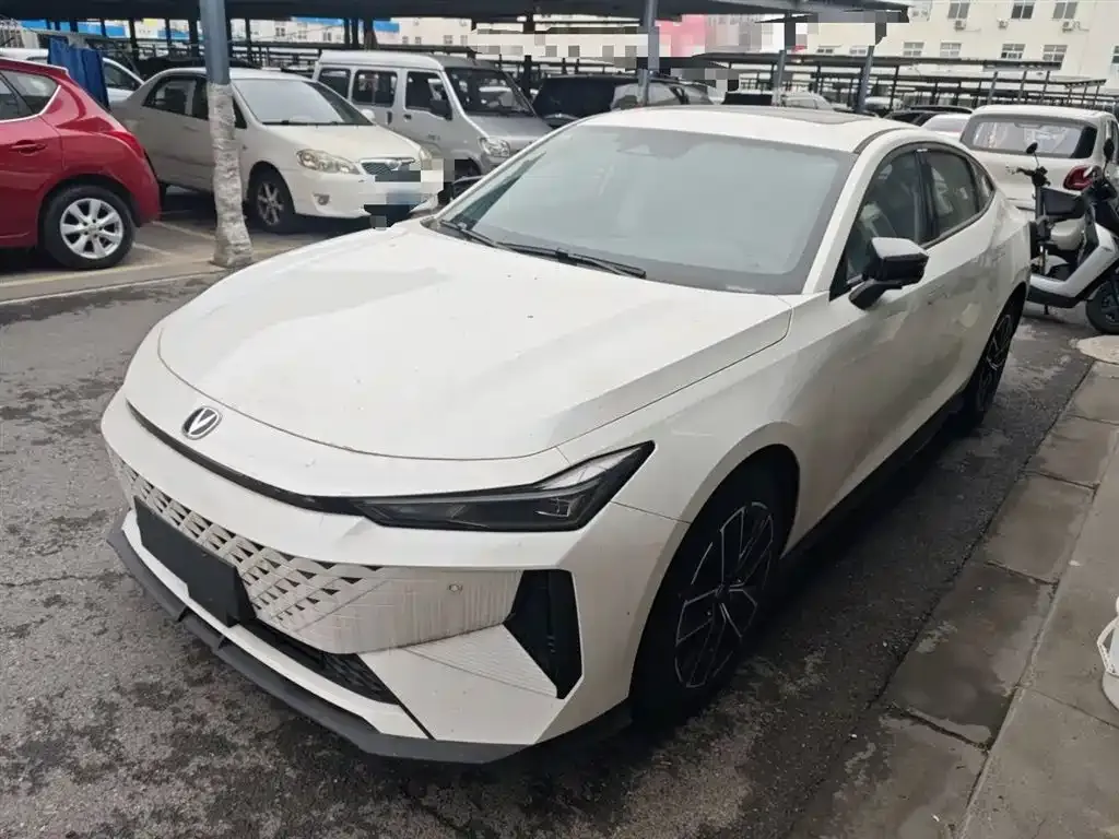 Changan UNI-V iDD 2025 из CN, фото 10