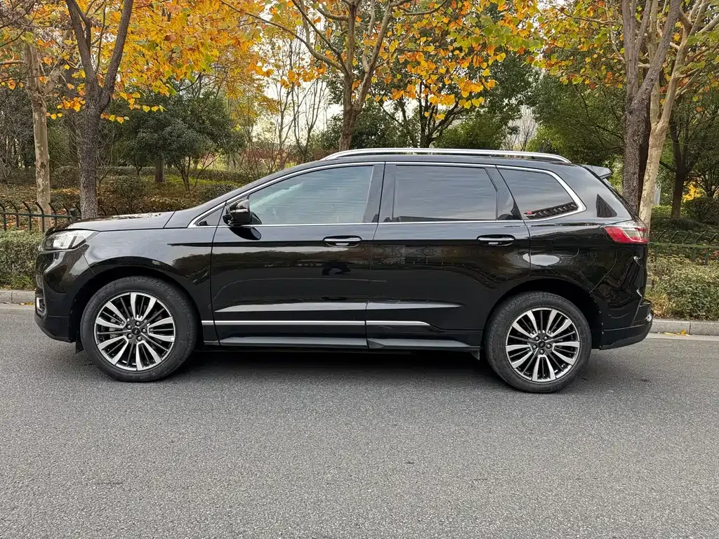 Ford Edge 2022 из CN, фото 3