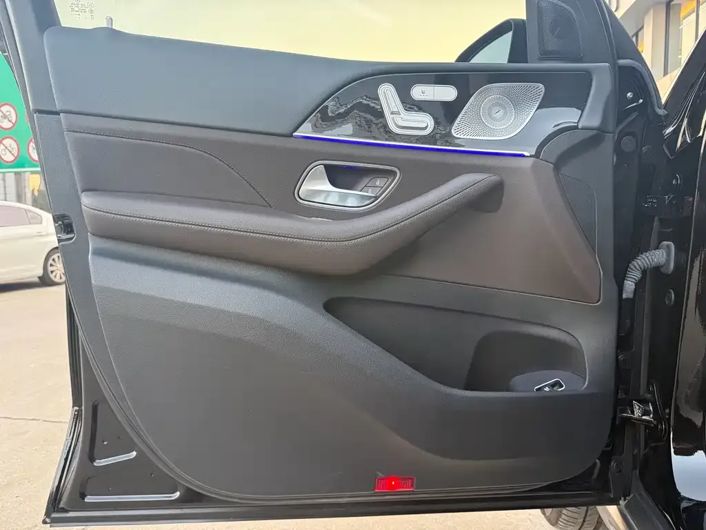 Mercedes-Benz GLE 2023 из CN, фото 2