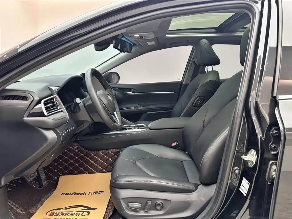Toyota Camry 2022 из CN, фото 6