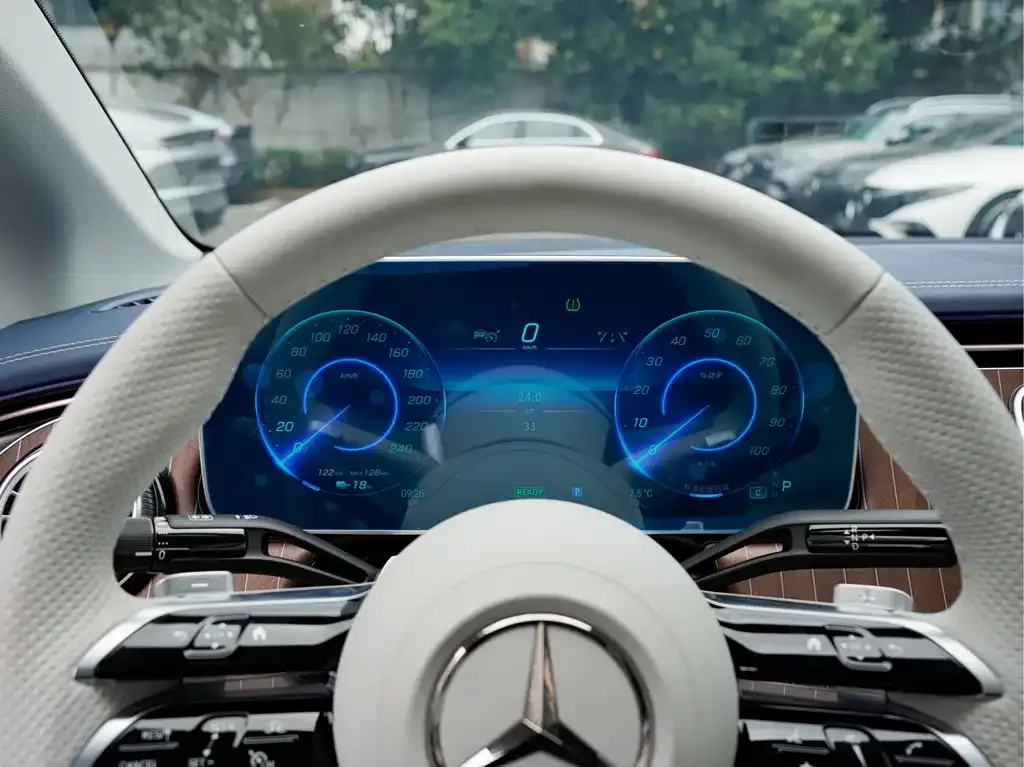 Mercedes-Benz EQE 2025 из CN, фото 2