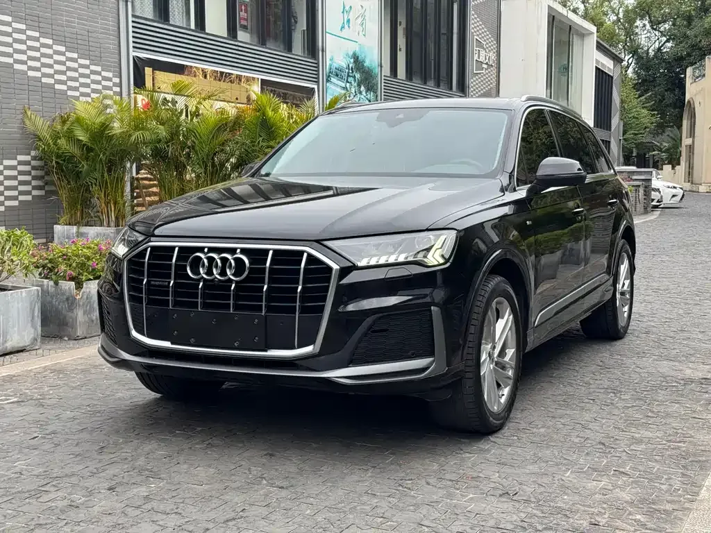 Audi Q7 — фото 6