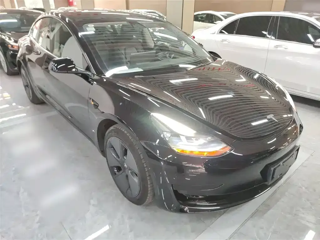 Tesla Model 3 — фото 5