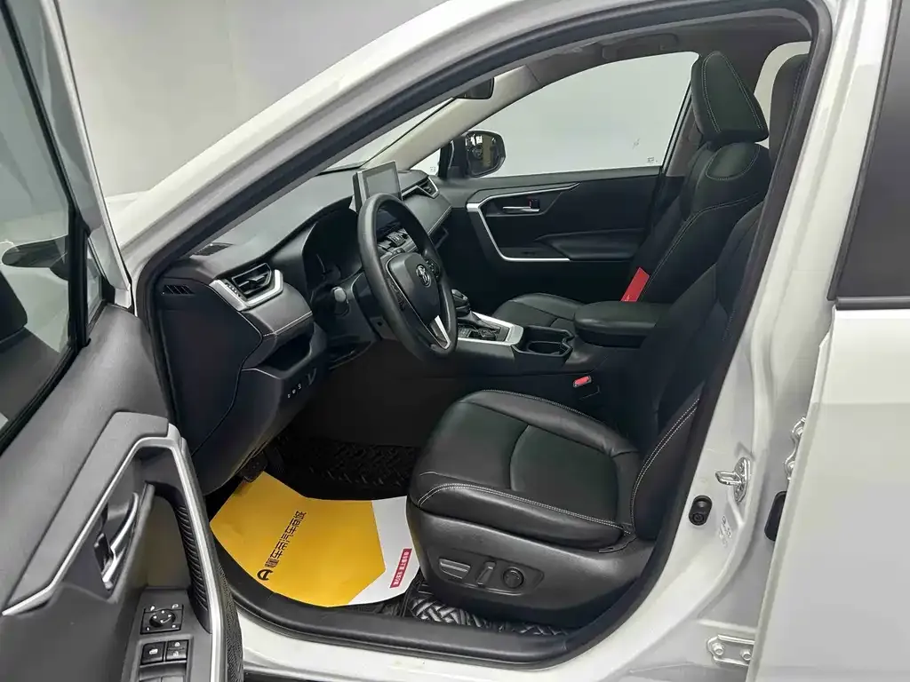 Toyota RAV4 2021 из CN, фото 9