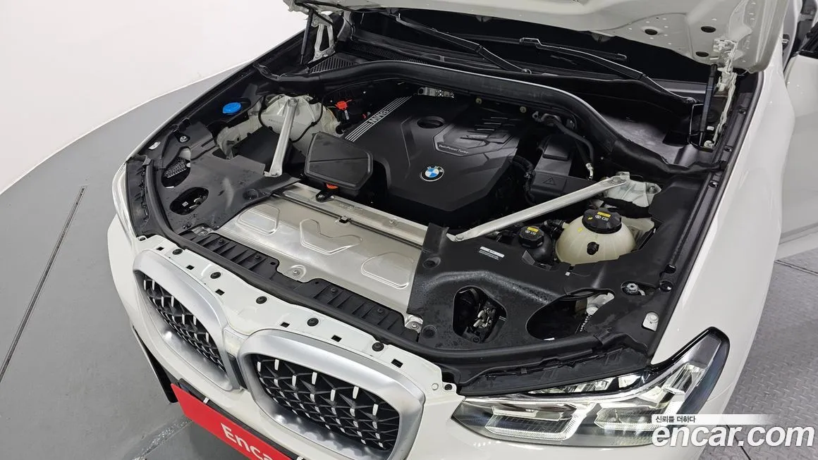 BMW X4 2023 из KR, фото 8