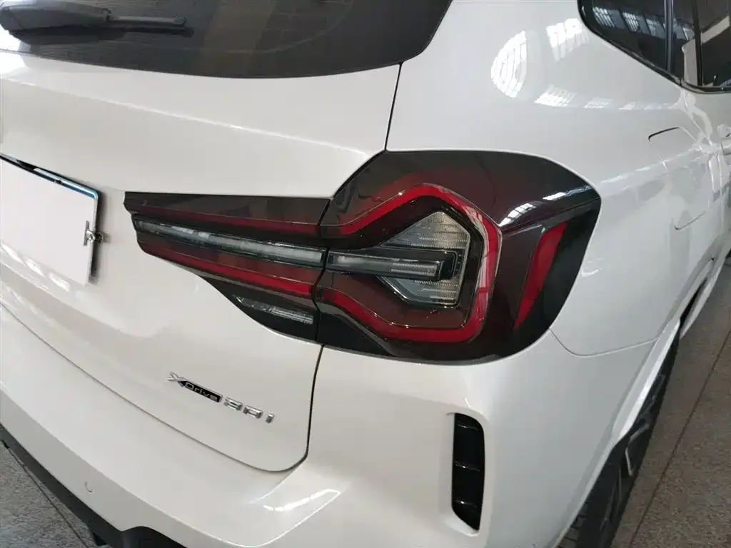 BMW X3 2024 из CN, фото 2