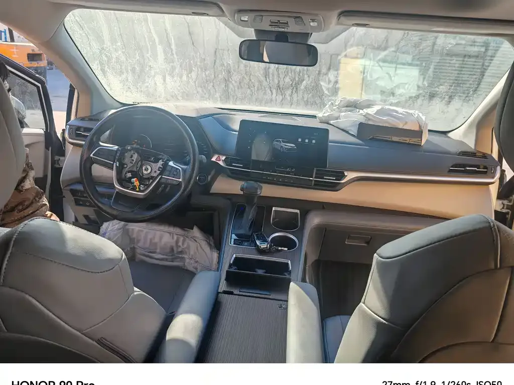 Toyota Granvia 2025 из CN, фото 8