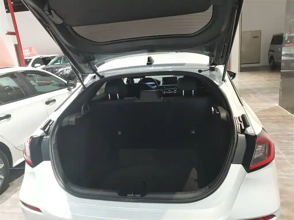 Honda Civic 2023 из CN, фото 7