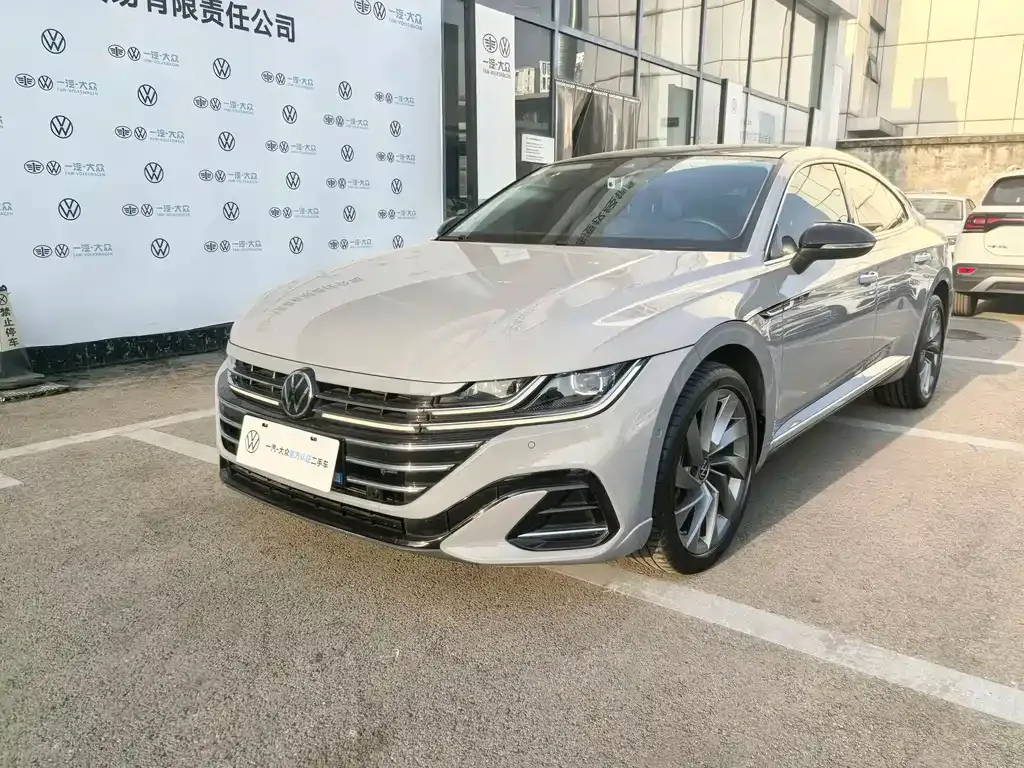 Volkswagen CC 2024 из CN, фото 1
