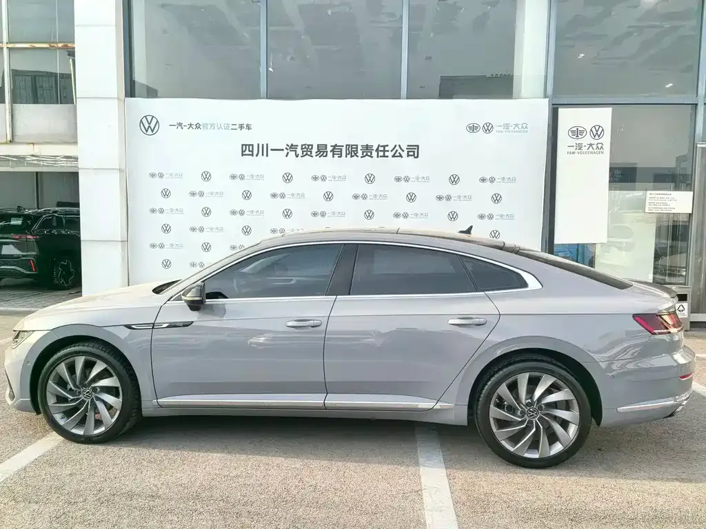Volkswagen CC 2024 из CN, фото 7