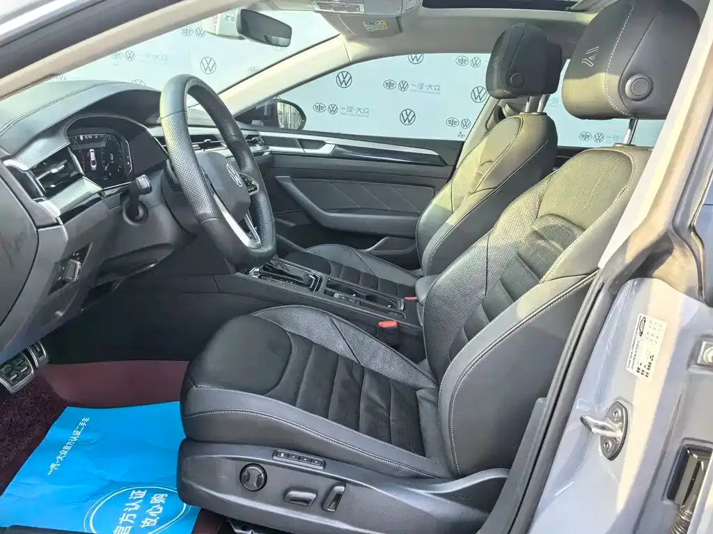 Volkswagen CC 2024 из CN, фото 6