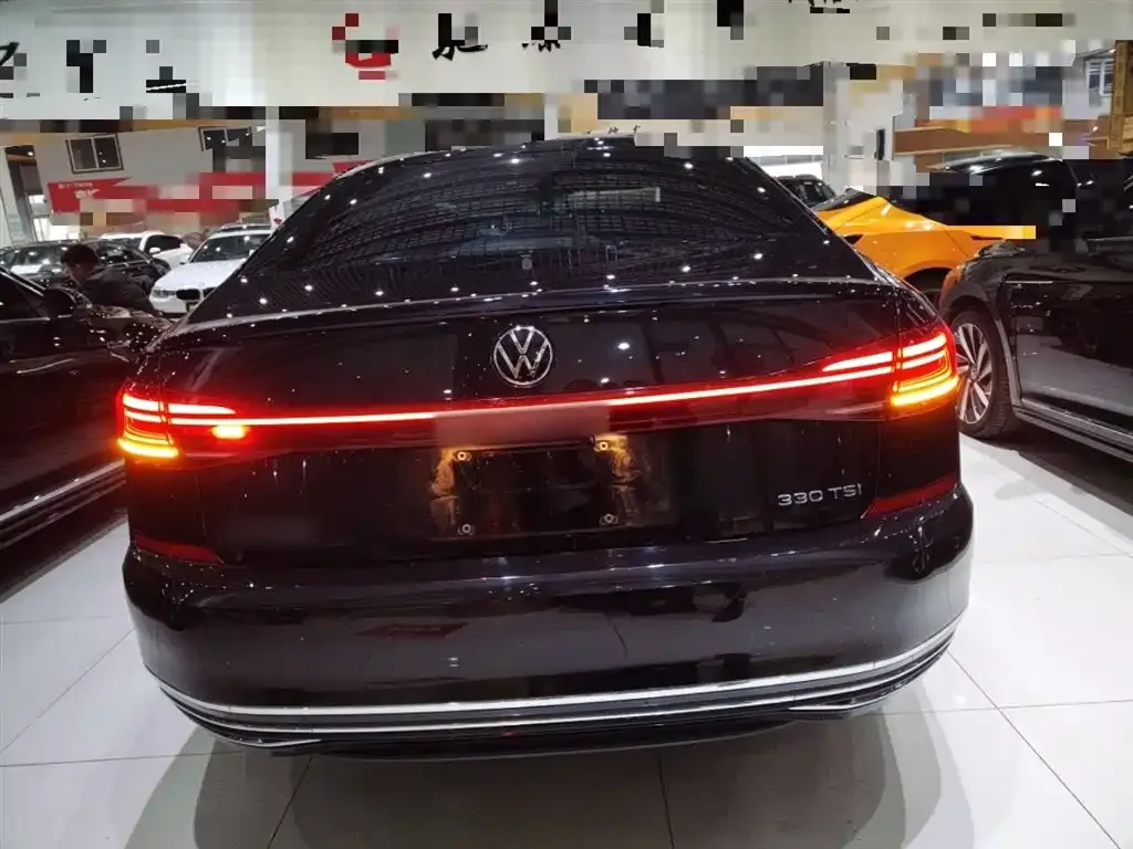 Volkswagen Passat — фото 9