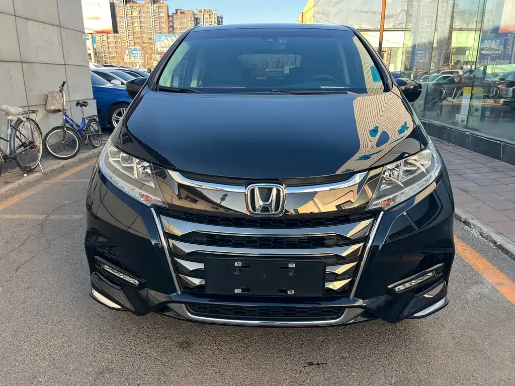 Honda Odyssey — фото 10