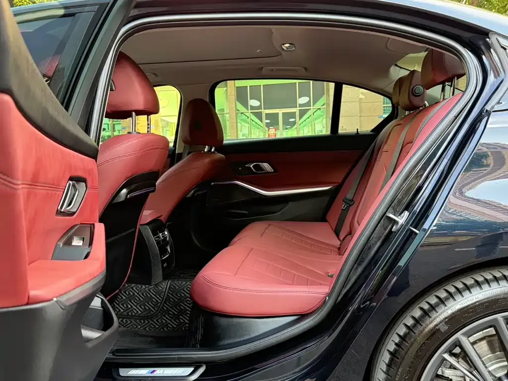 BMW 3 Series 2021 из CN, фото 7
