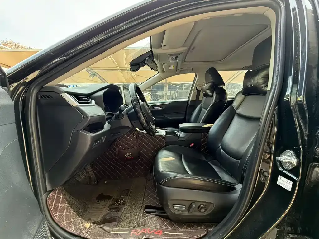Toyota RAV4 2022 из CN, фото 5