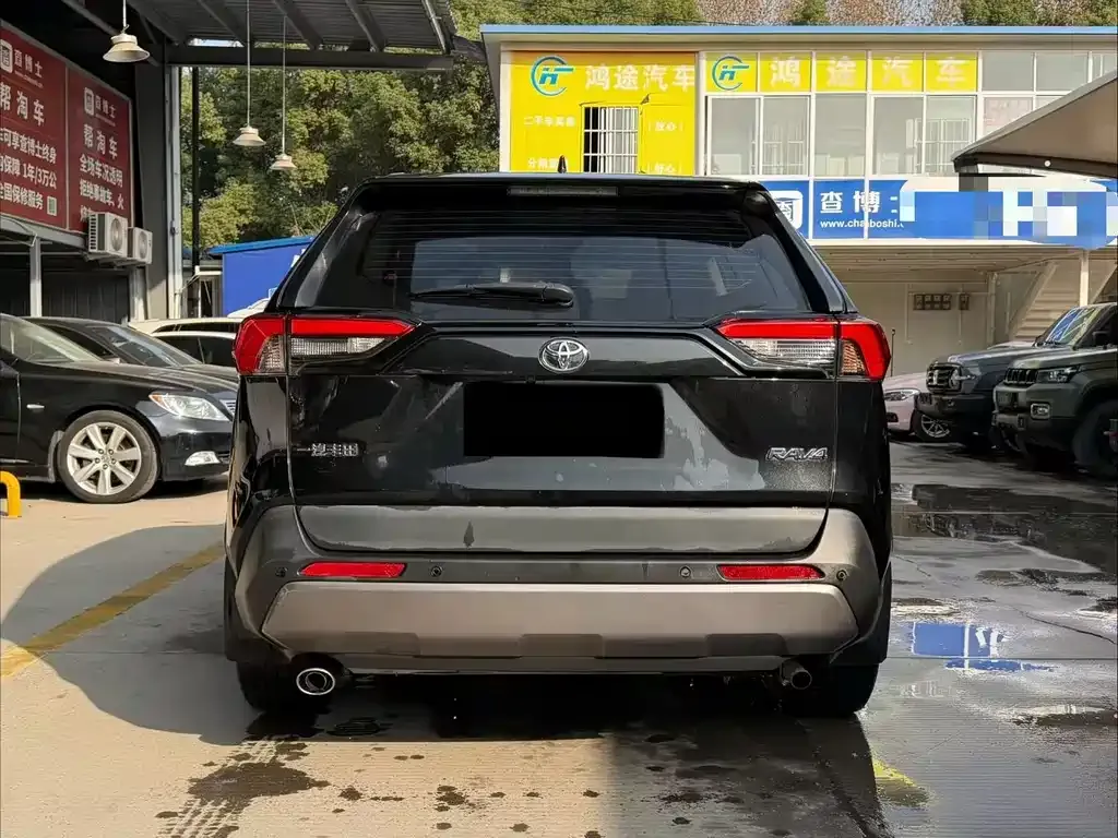 Toyota RAV4 2022 из CN, фото 9