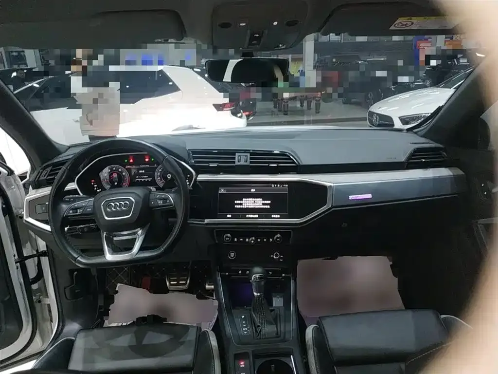 Audi Q3 2024 из CN, фото 7