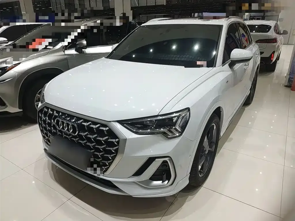 Audi Q3 2024 из CN, фото 4