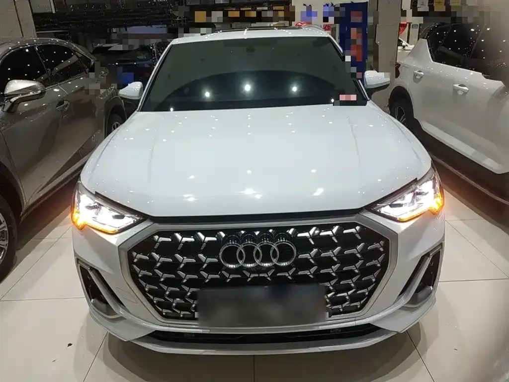 Audi Q3 2024 из CN, фото 9