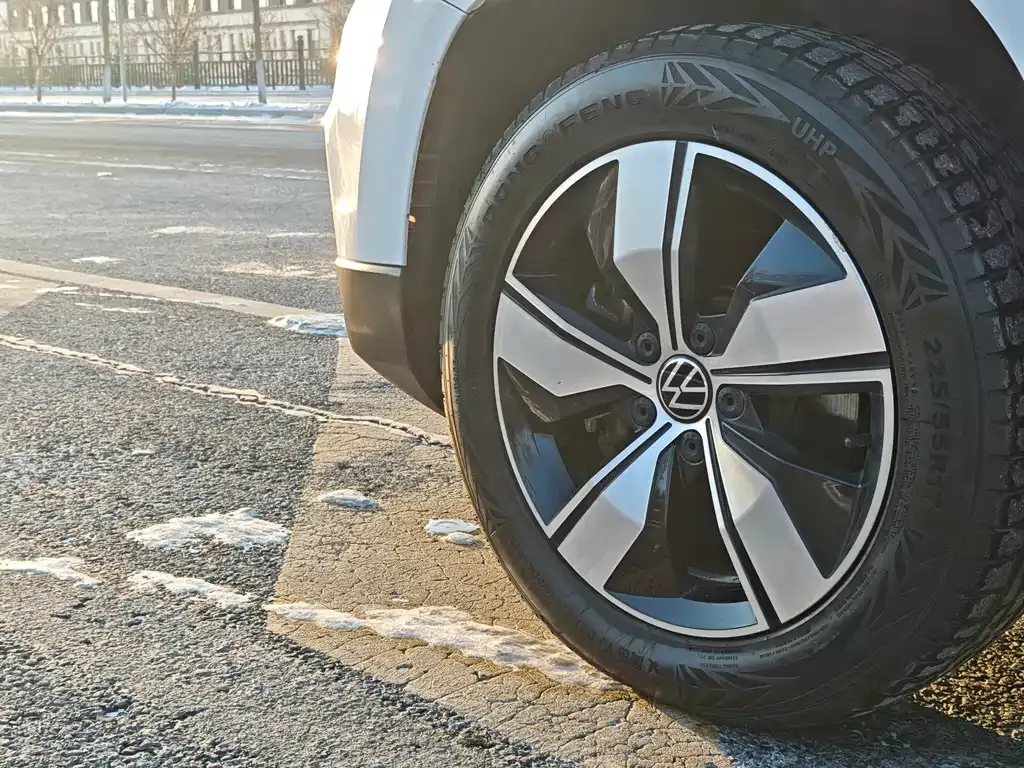 Volkswagen Tharu 2021 из CN, фото 5