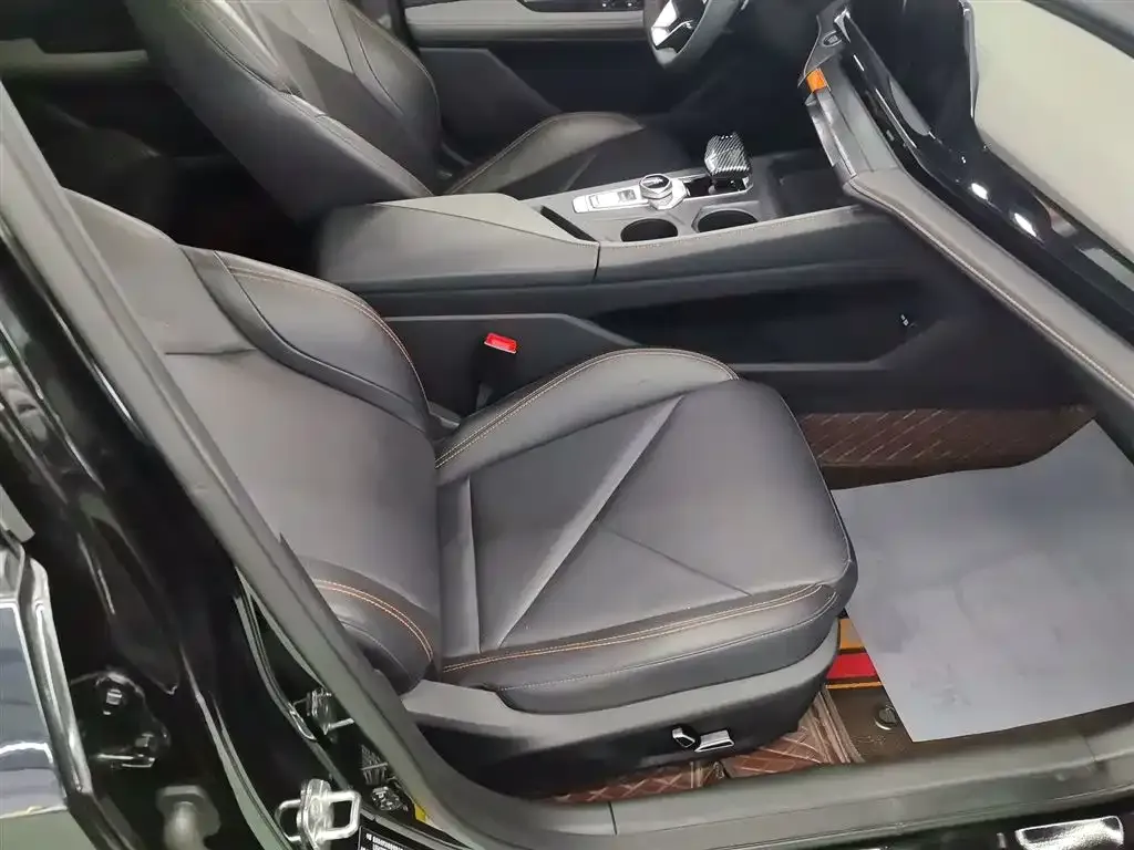 Changan UNI-V 2022 из CN, фото 4