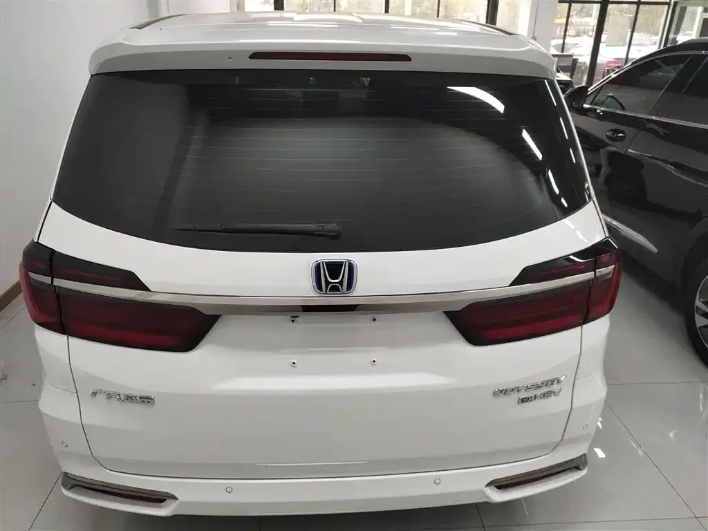 Honda Odyssey 2023 из CN, фото 4