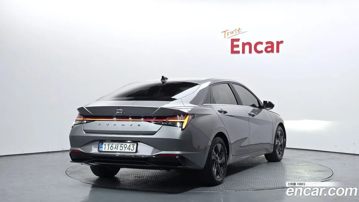 Hyundai AVANTE 2022 из KR, фото 2