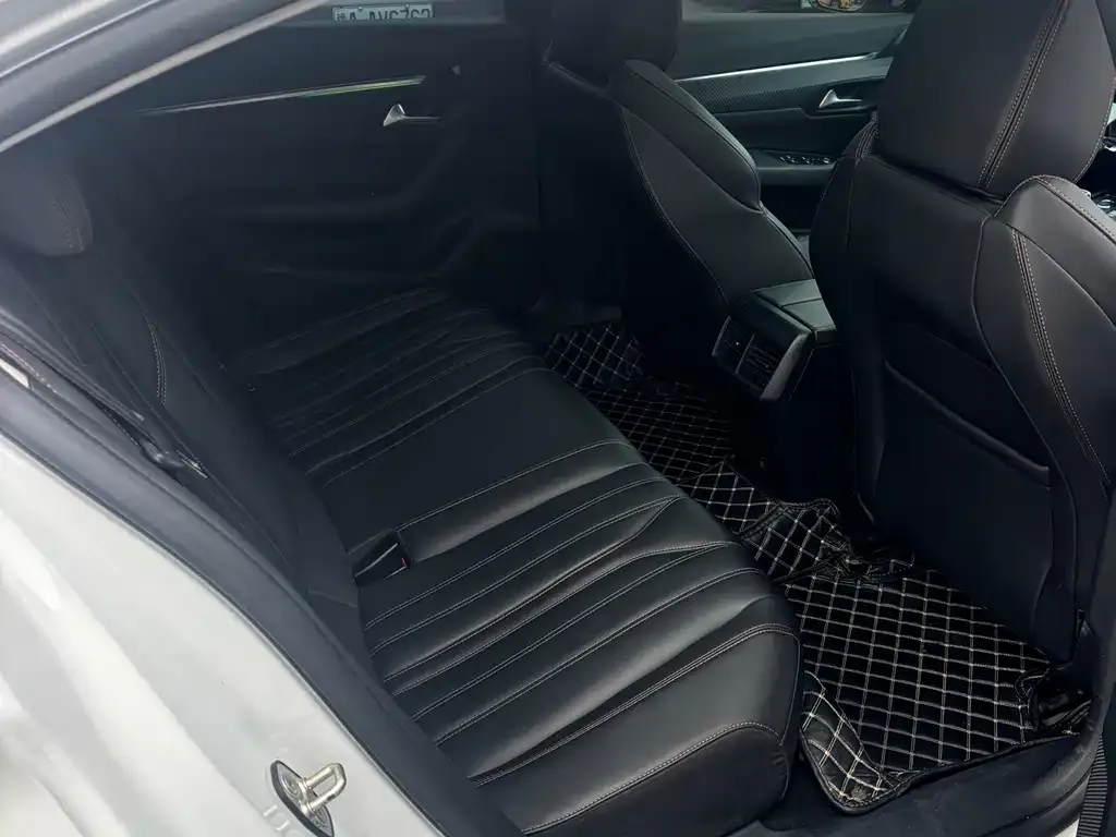 Peugeot 508L PHEV 2021 из CN, фото 2