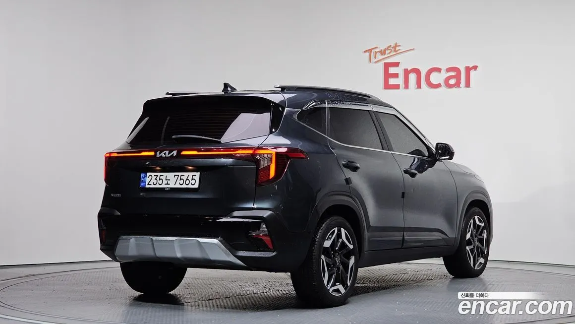 Kia Seltos 2023 из KR, фото 2
