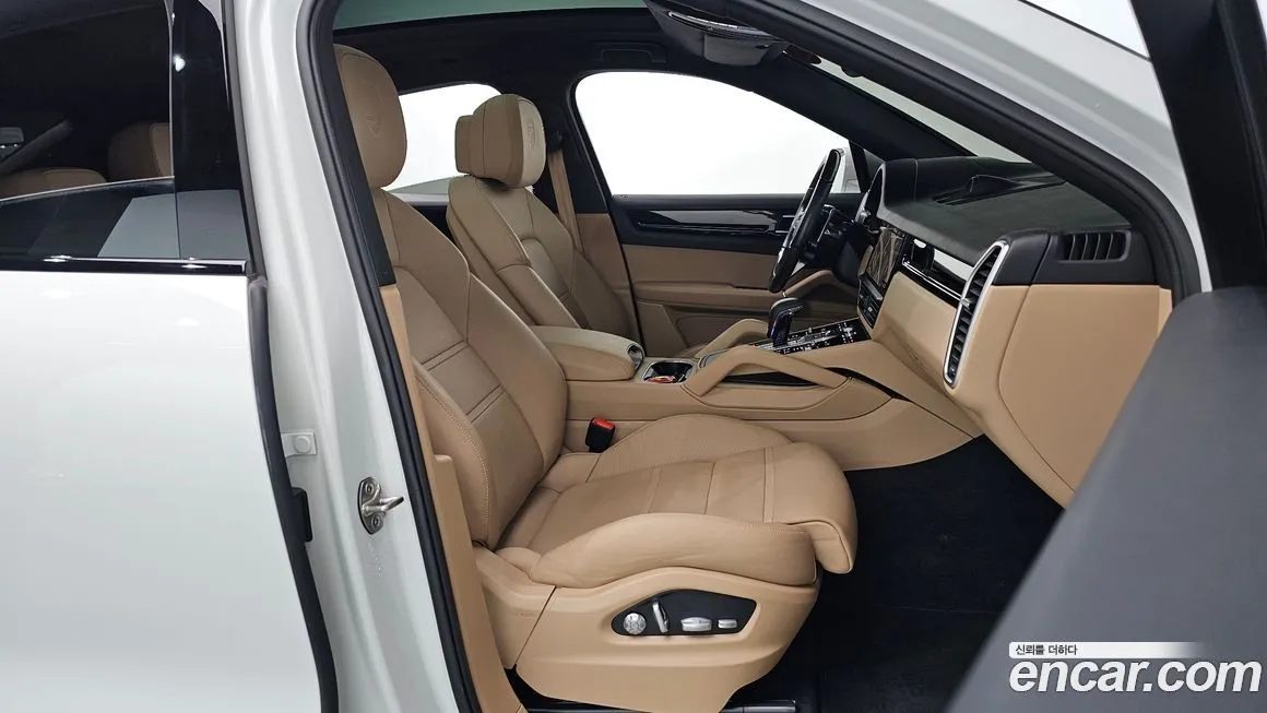 Porsche Cayenne 2021 из KR, фото 10