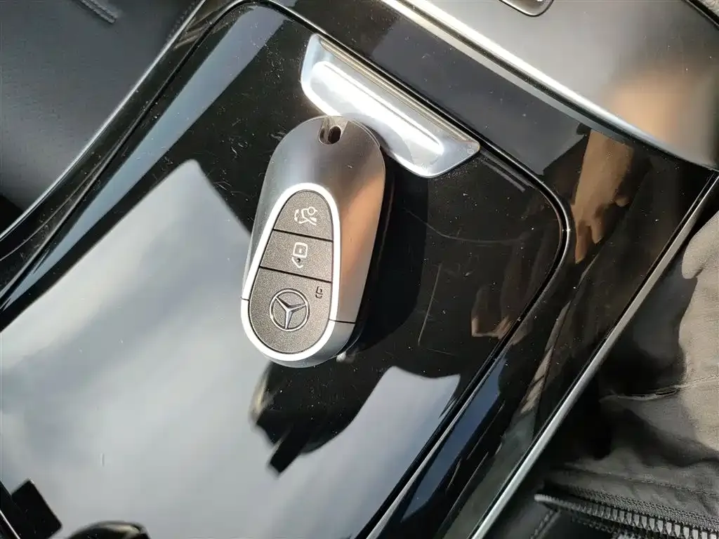 Mercedes-Benz C-Class 2023 из CN, фото 4