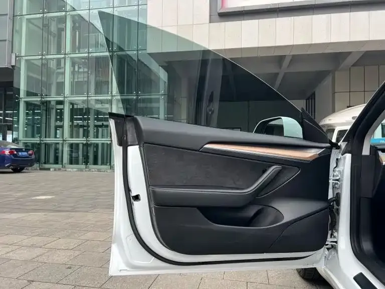 Tesla Model 3 2023 из CN, фото 6