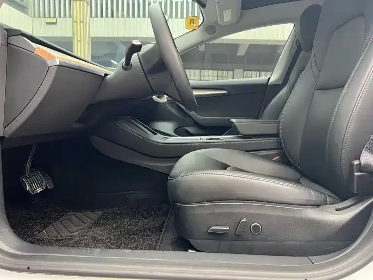 Tesla Model 3 2023 из CN, фото 10