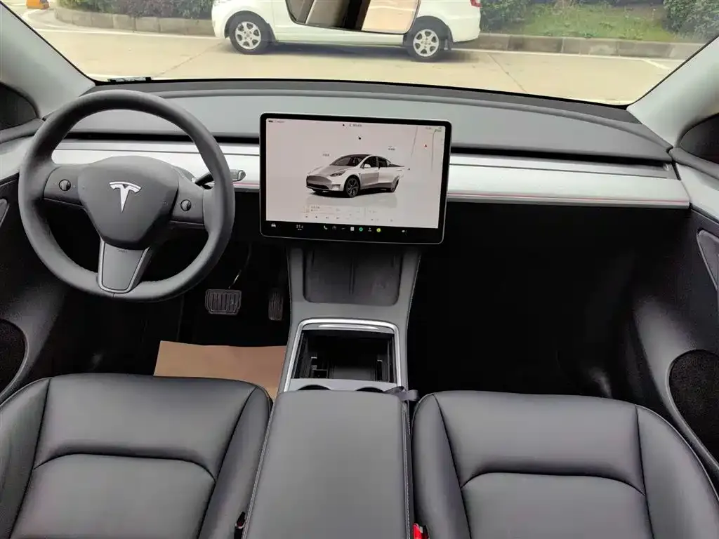 Tesla Model Y 2023 из CN, фото 4