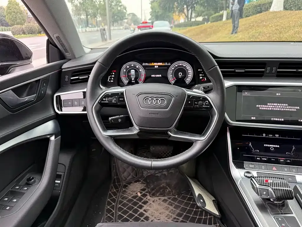 Audi A7L 2024 из CN, фото 7