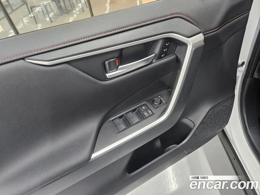 Toyota RAV4 2025 из KR, фото 10