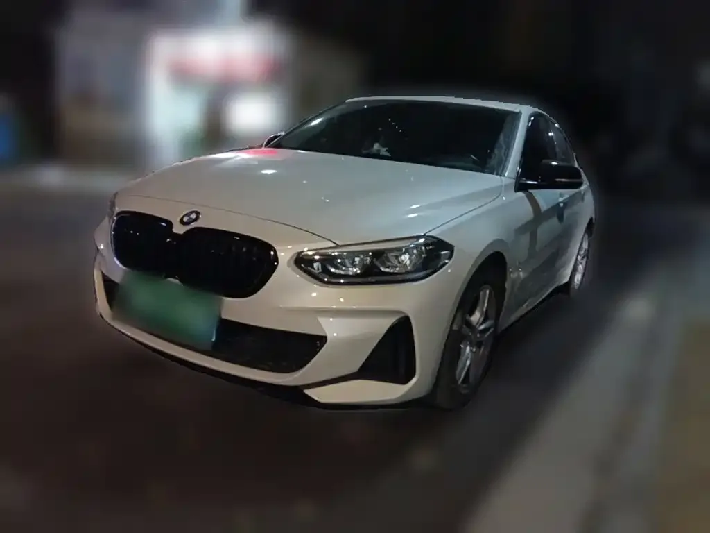 BMW 1 Series — фото 1