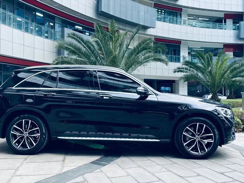 Mercedes-Benz GLC — фото 10