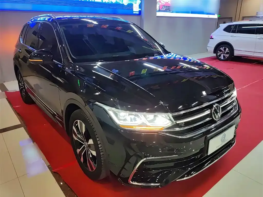 Volkswagen Tiguan L 2022 из CN, фото 6