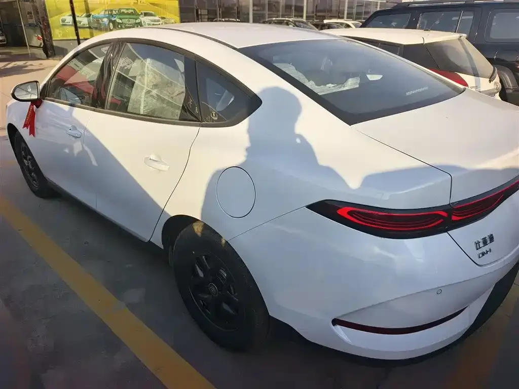 BYD Qin PLUS 2025 из CN, фото 5