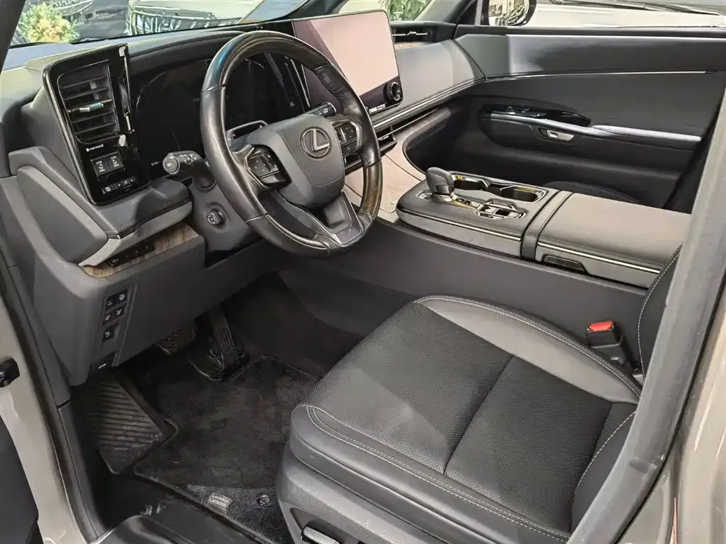 Lexus LM 2024 из CN, фото 9