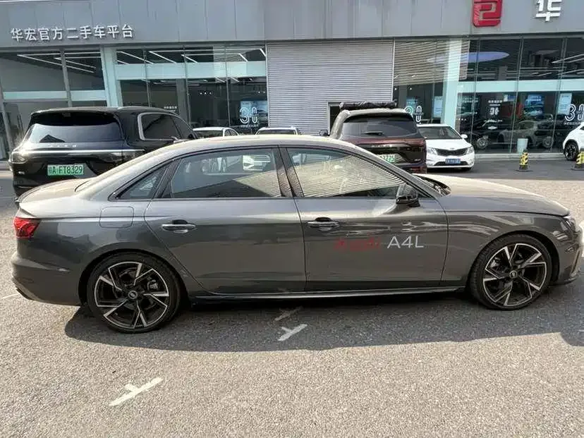 Audi A4L 2024 из CN, фото 9