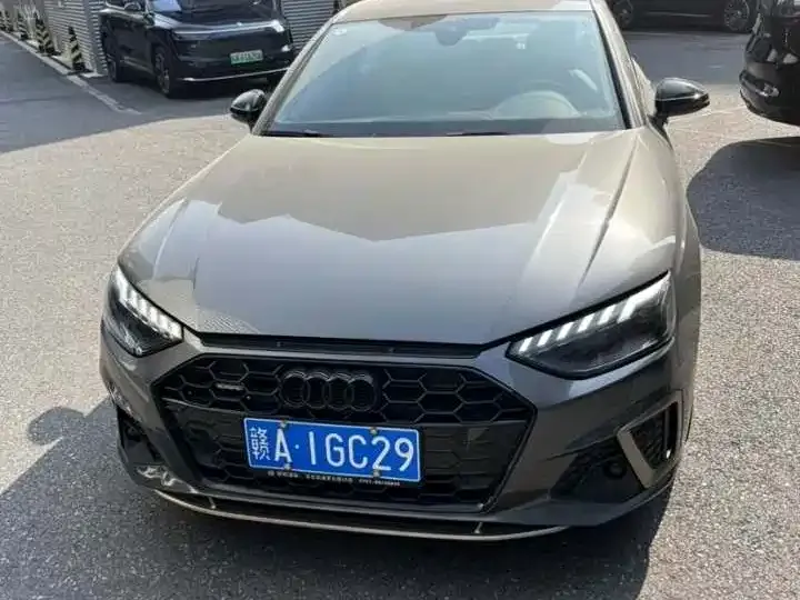 Audi A4L 2024 из CN, фото 3
