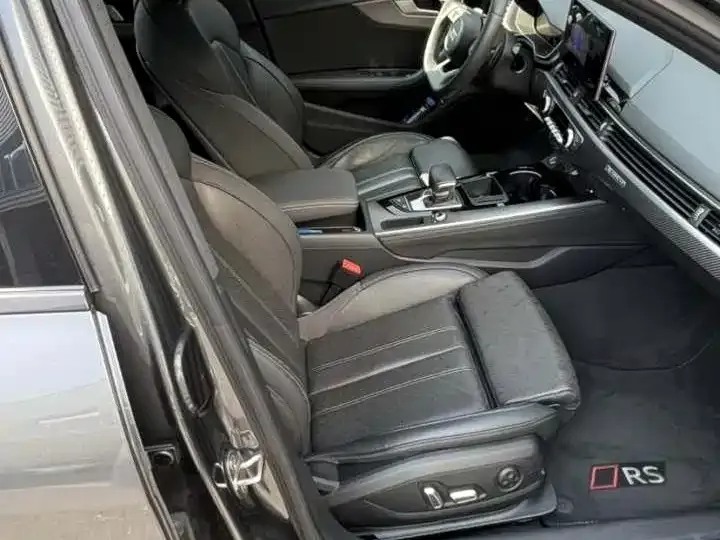 Audi A4L 2024 из CN, фото 8