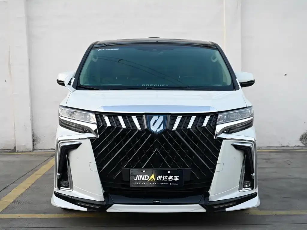 Toyota Alphard 2023 из CN, фото 1
