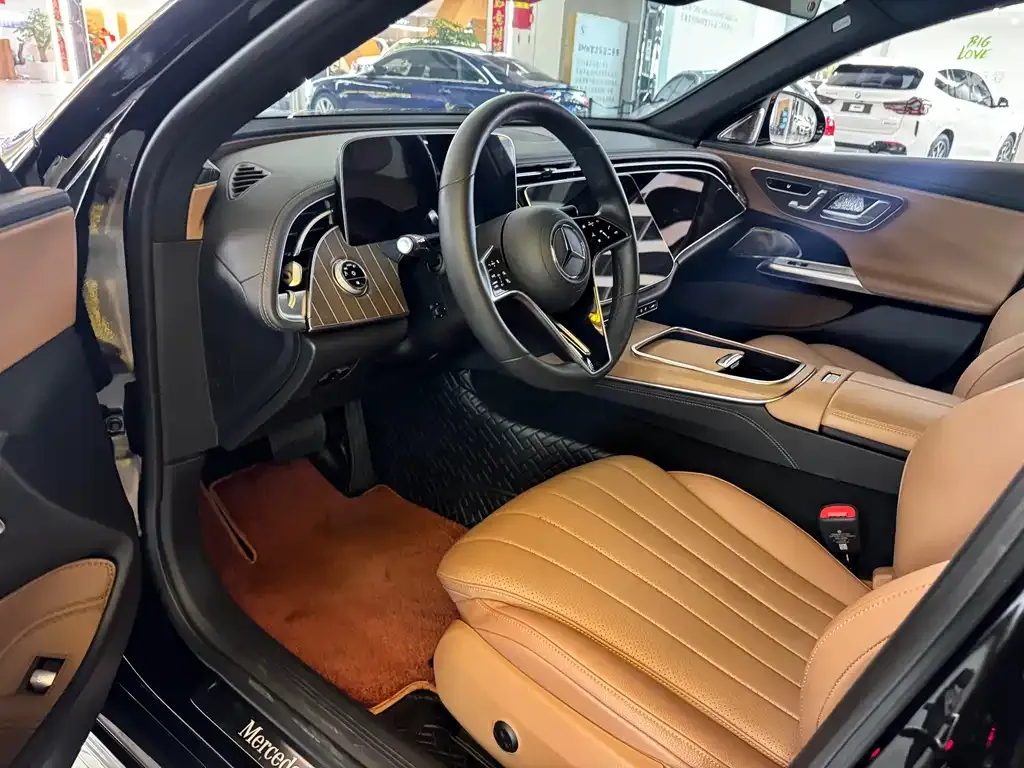 Mercedes-Benz E-Class 2024 из CN, фото 5