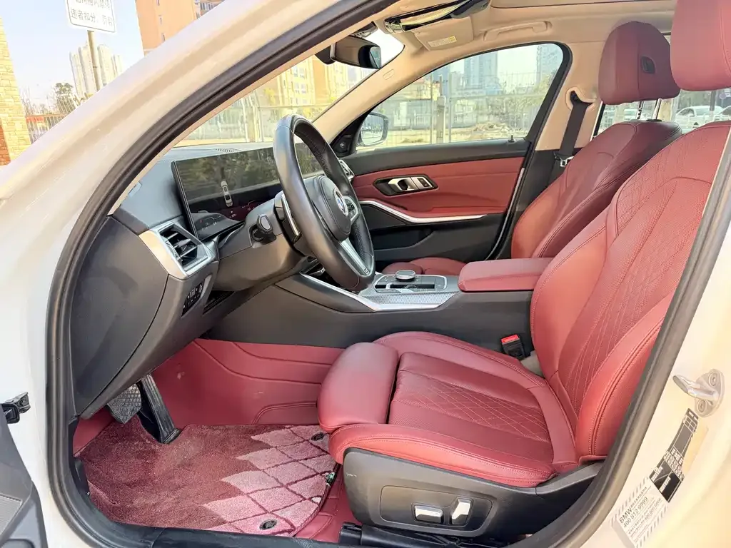 BMW 3 Series 2023 из CN, фото 6